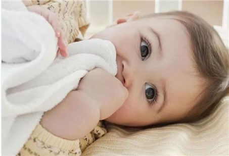 四招衡量寶寶飽不飽